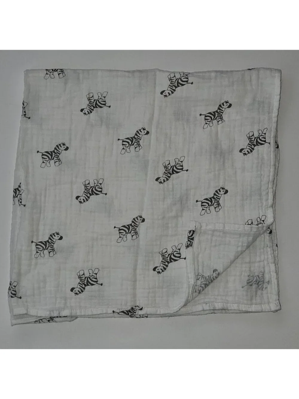 Amazing Baby Zebra Muslin Swaddle Blanket 100% Cotton White Gray 32x32